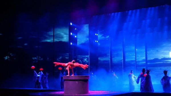 一个人的旅行由风决定,一个人的旅行头像