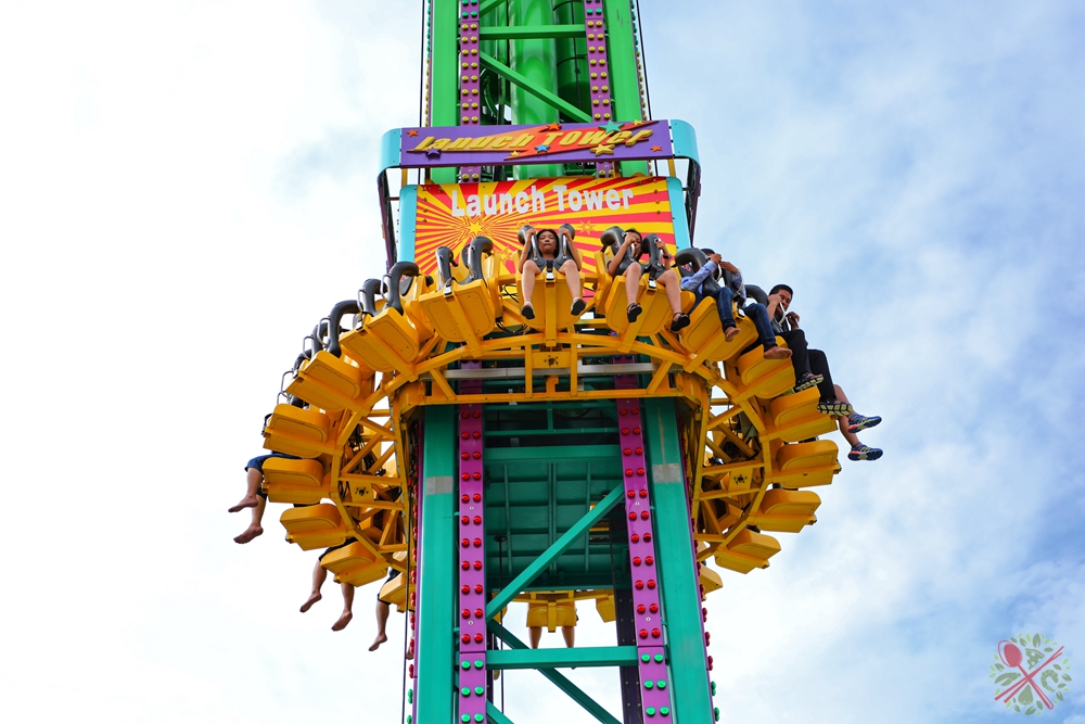 暑假带孩子逛公园,带孩子玩跳楼