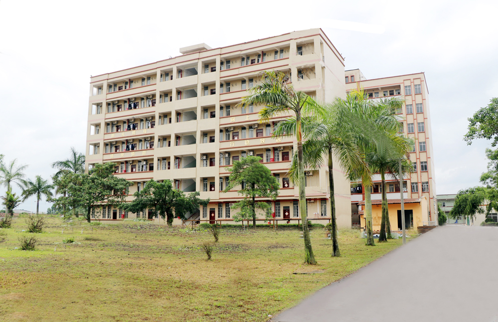 高州实验学校和黄冈实验哪家好,茂名高州市黄冈实验学校高中