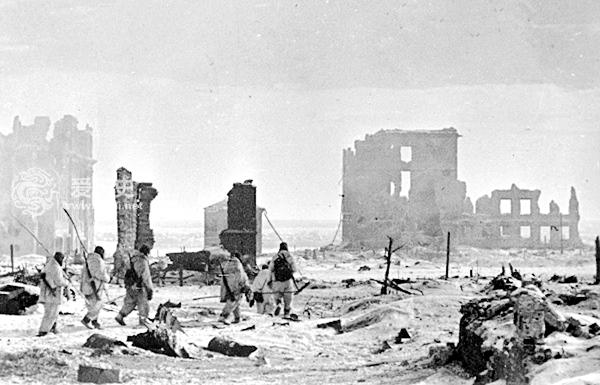 世界杯体育场莫斯科,二战后斯大林格勒的重建