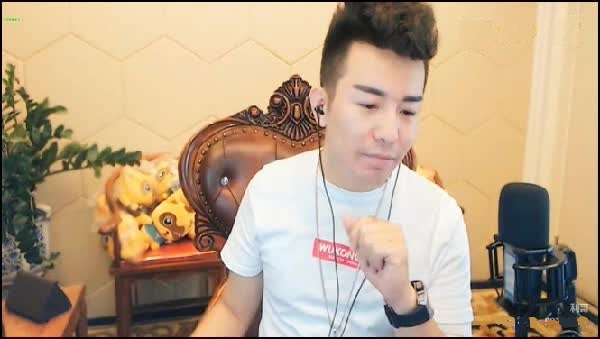 央视采访舞帝利哥,舞帝利哥回归破亿