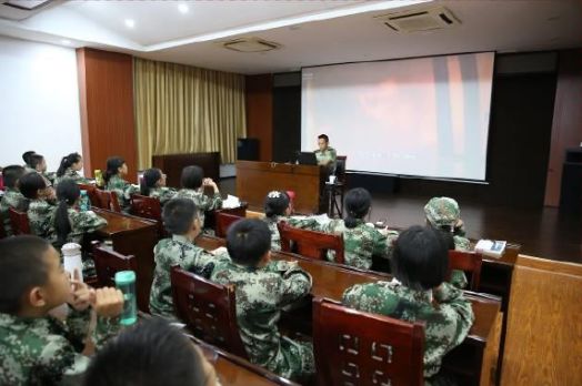 欢乐暑假消防知识小课堂,快乐夏令营小小消防兵