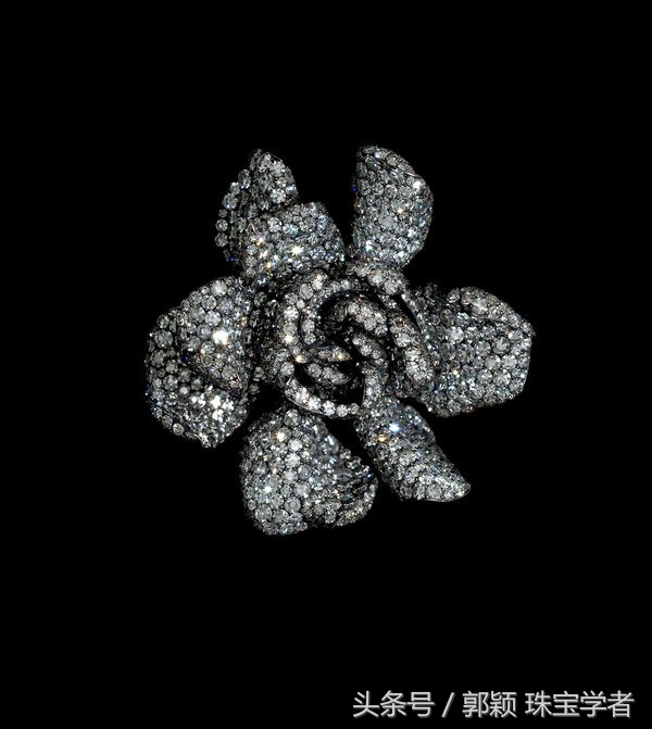 最任性的珠宝设计师，最不会做生意的生意人