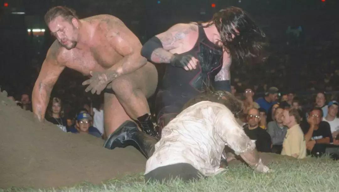 WWE这些比赛才配称为“极限规则”！摔迷强烈要求解禁最后一个！