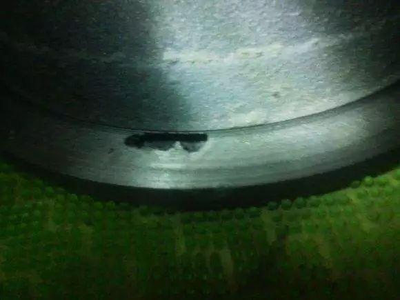 兄弟间的小动作,兄弟之间的小动作