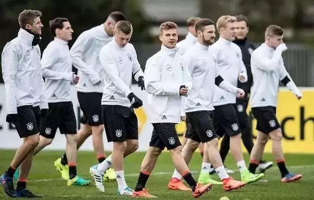 俄罗斯世界杯车企图鉴：大众成赢家，奔驰最受伤