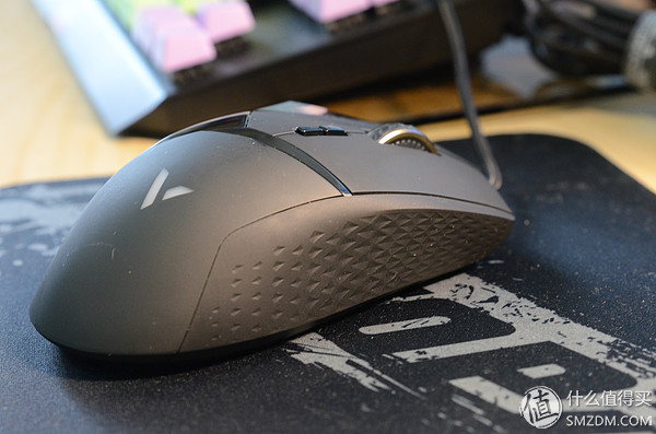 雷柏v30s鼠标评测,雷柏rapoov500pro机械键盘测评