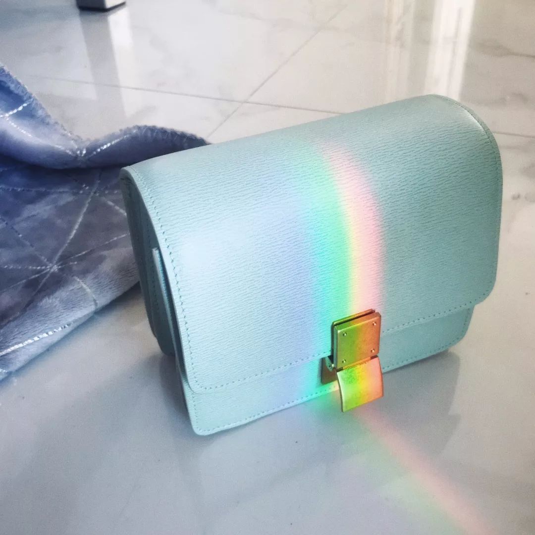 买包包就像白送的一样,买包就是投资