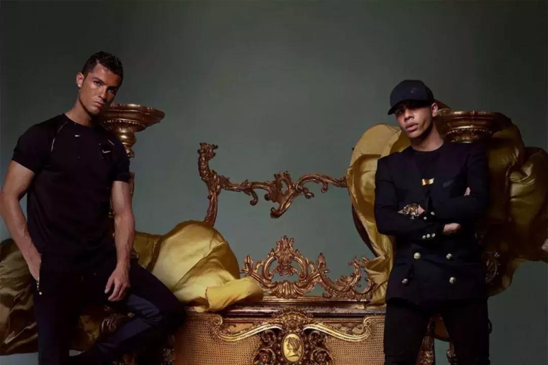 aj和nike联名的篮球鞋,aj最新款足球鞋