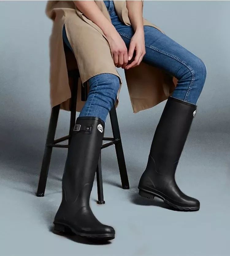 下雨天穿雨衣怎么好看,下雨天穿雨衣怎么才能保证不湿