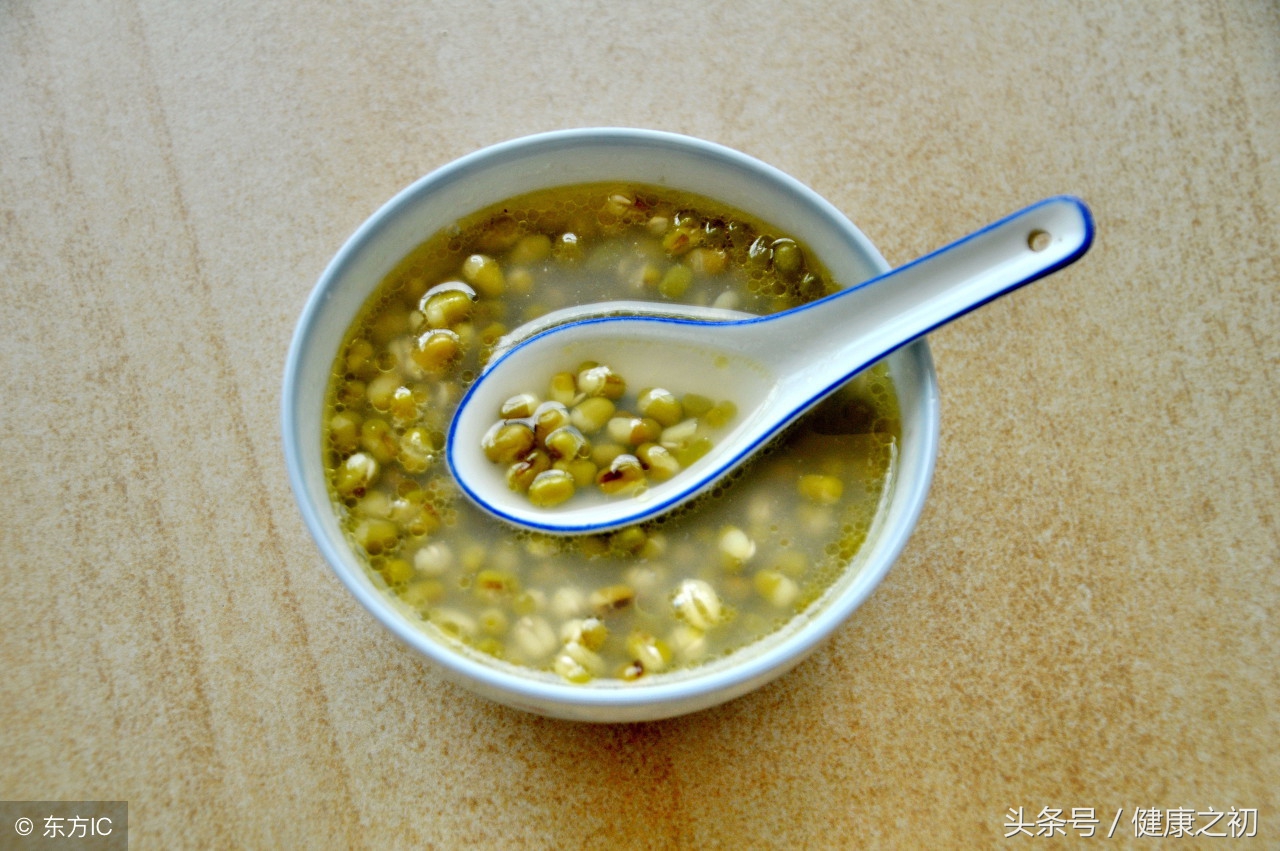 喝绿豆汤同时还能喝藿香正气水吗,喝完绿豆汤还能再喝藿香正气液吗