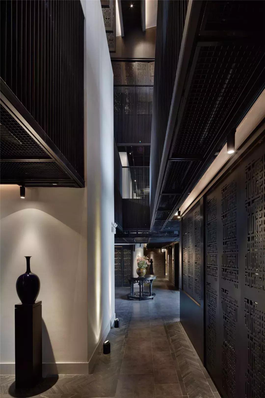 独倚望江楼赏析,作品赏析英文