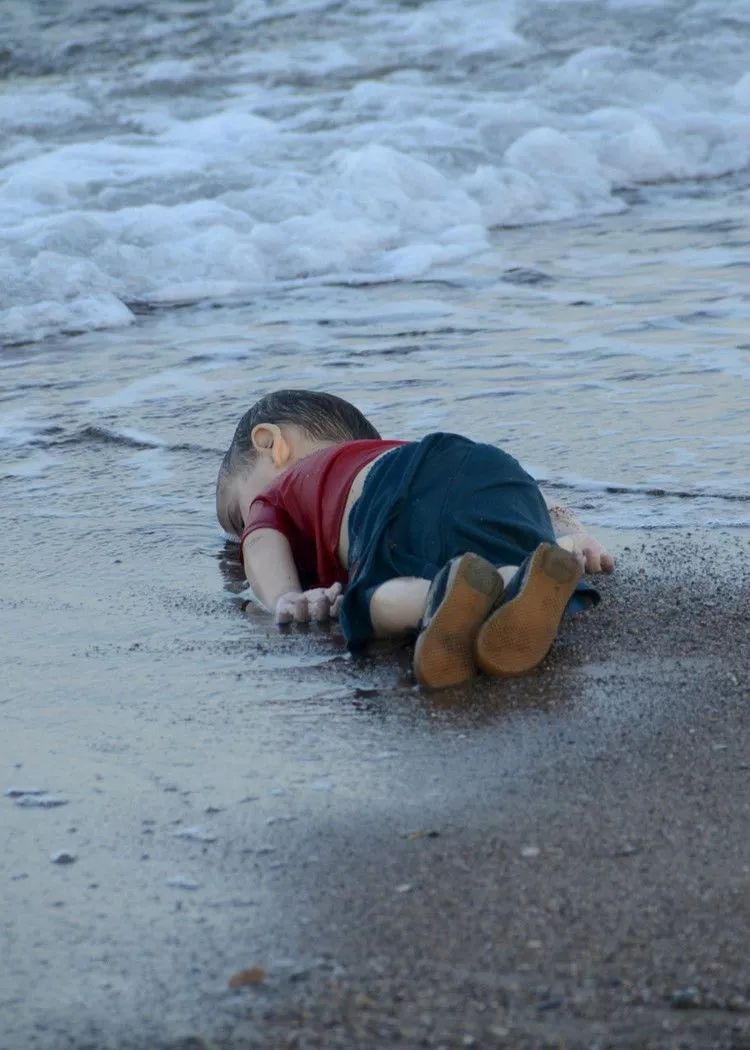 足球场上的血洗惨案,足球血洗