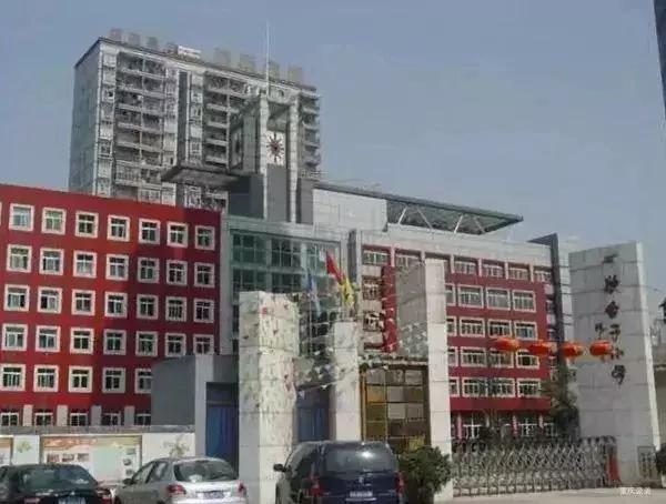 重庆双湖小学对口中学是哪个,重庆天地人和街小学对口中学