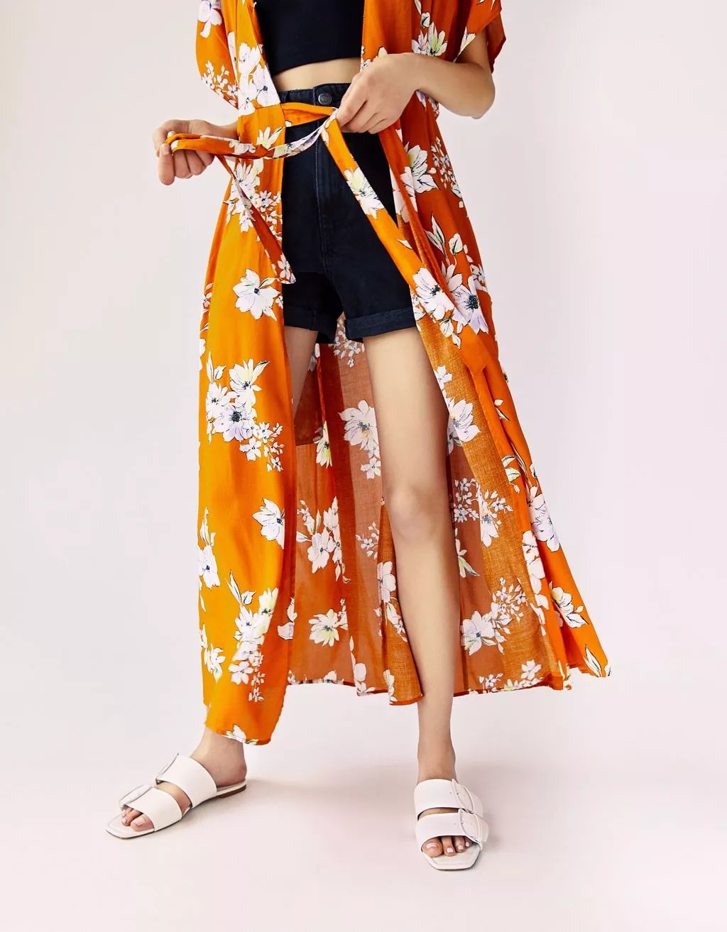 年终了到处都是促销价,年底的商品降价