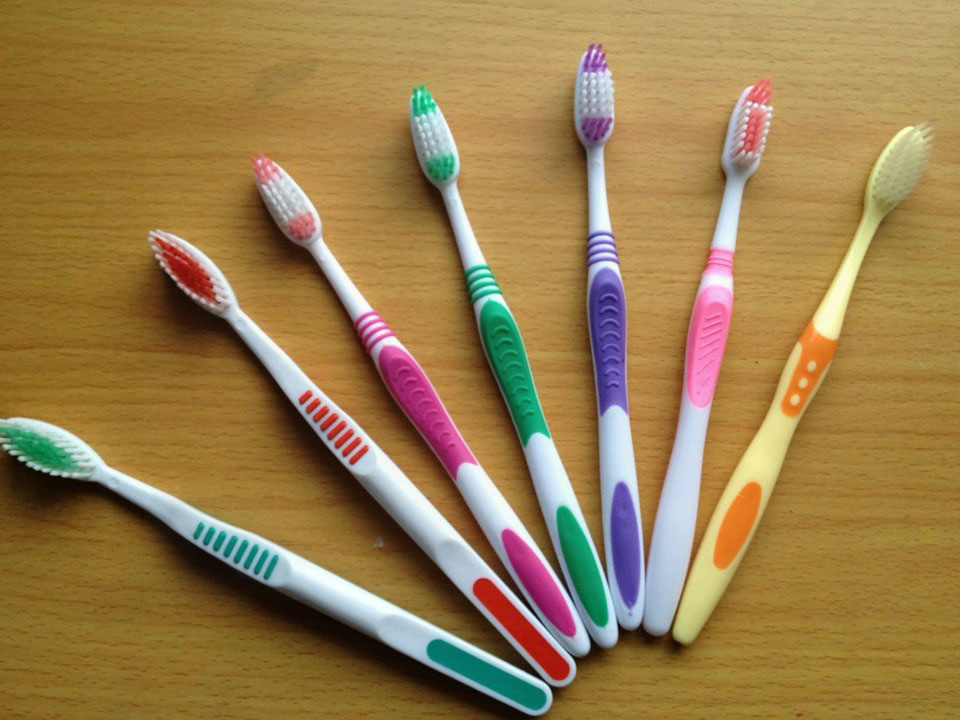 iphone喇叭有灰尘可以牙签戳吗,手机扬声器灰尘清理可以用牙签吗