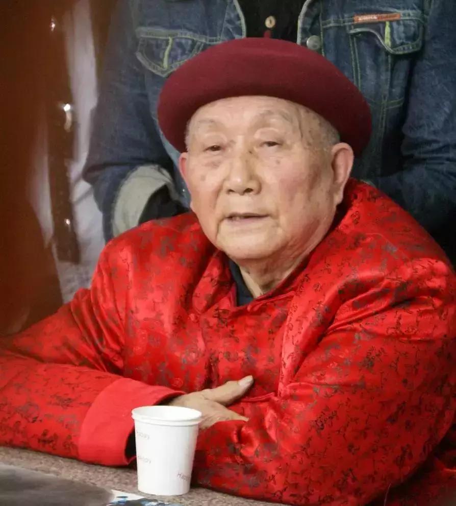 真想不到,原来你是洪江人!