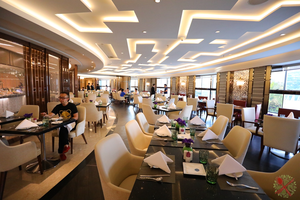 去香港囤货累觉不爱，住深圳购物最轻松