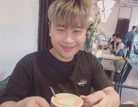 斗鱼新一姐最后怎么了,斗鱼一哥之争又添新成员