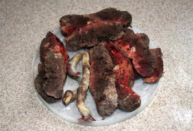 老外学中国吃大葱煎饼,外国人学中国人吃米饭