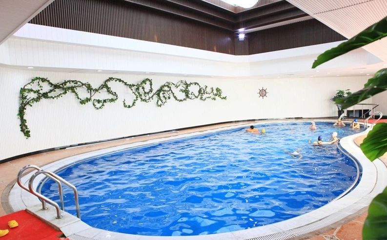 长春适合去的游泳馆,清凉一夏泳池