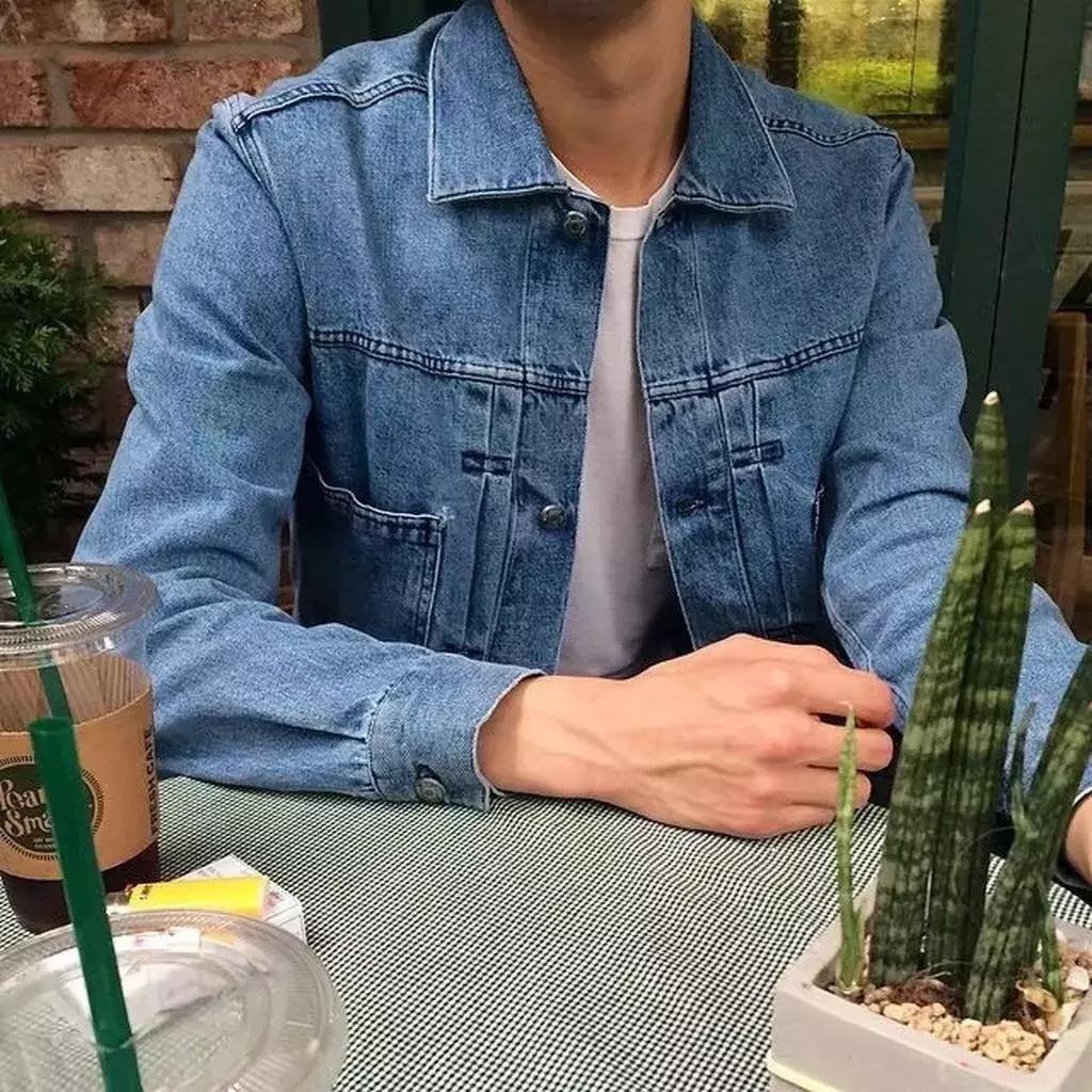 面对镜头不自然怎么克服,拍照怎么让自己更有镜头感