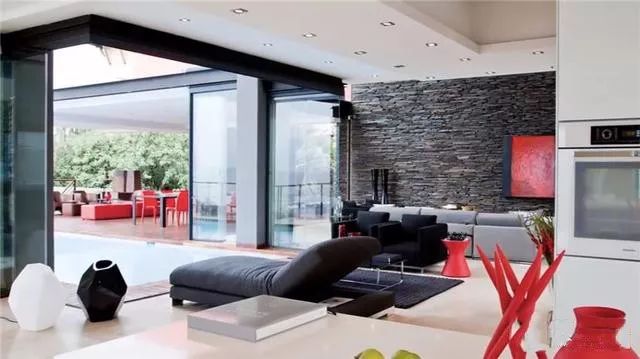 足球巨星豪宅前后对比,足球明星豪宅装修风格