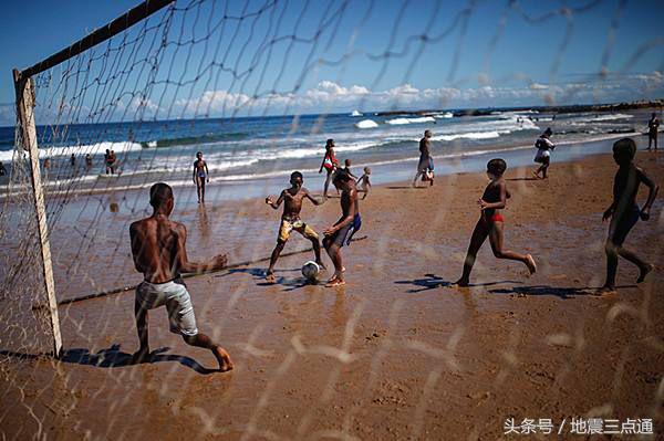 「走世界聊地震」只知道巴西足球和烤肉？这些风景同样不可错过！