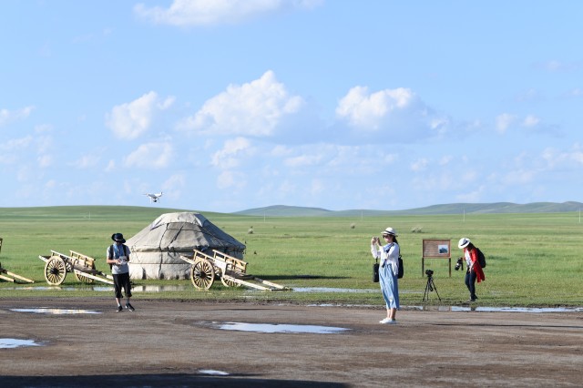 狼图腾拍摄地天边草原乌拉盖,天边的草原乌拉盖狼图腾拍摄地