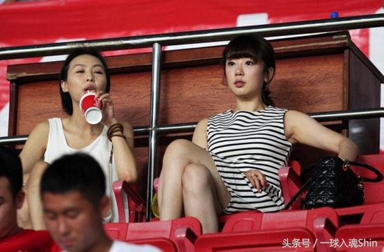 郜林倒钩射门致敬c罗,郜林当年的倒钩金钩有多强