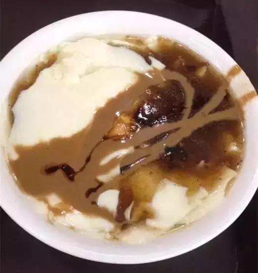 天津豆腐脑和东北豆腐脑区别,北方的豆腐脑和老豆腐是一样的吗