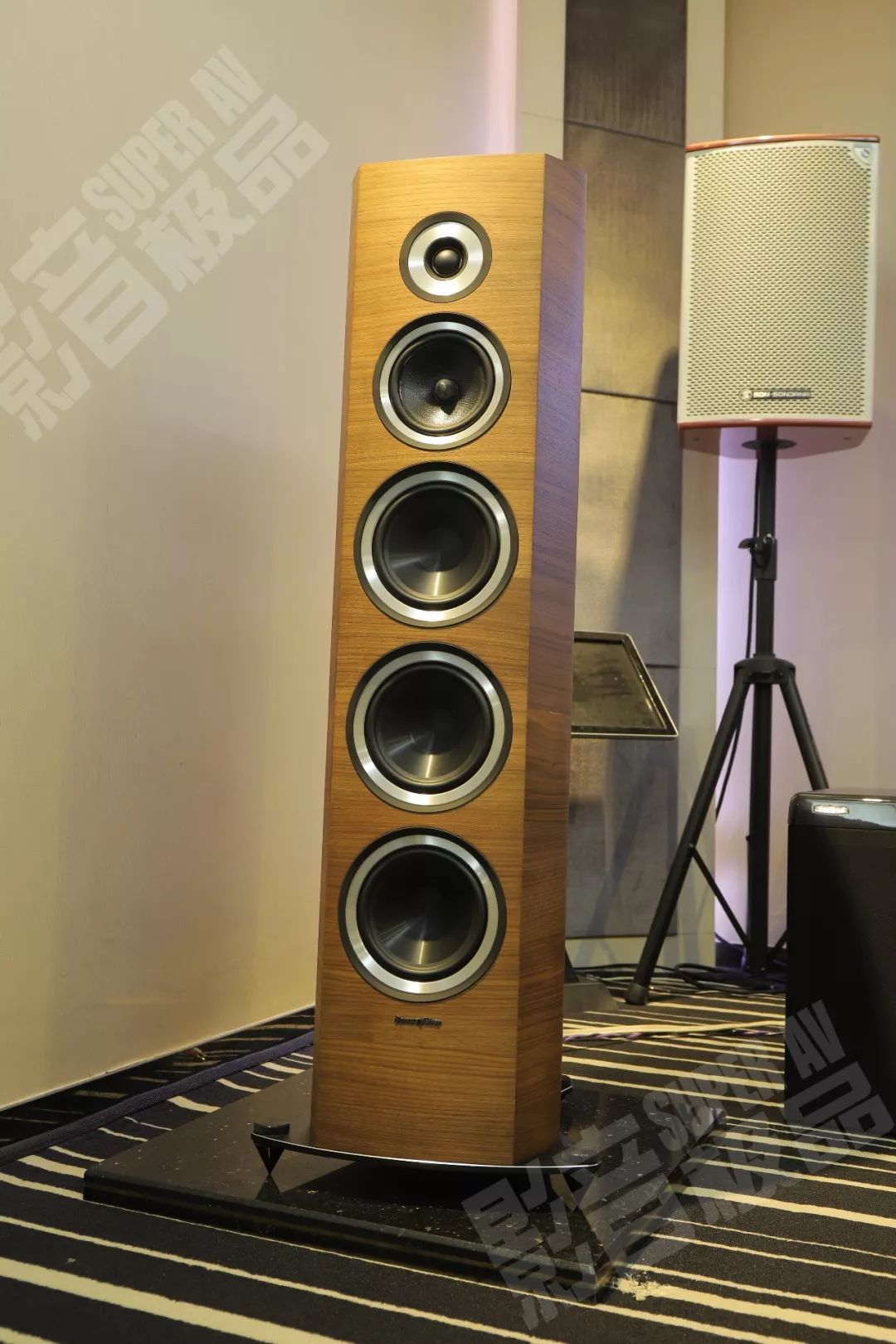 店访丨铭器林立,超凡享受——走访深圳新丰名店