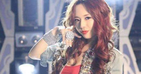 苍老师深夜不慎暴露身体缺陷，粉丝的评论却让她感动不已