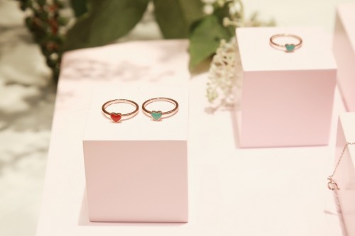 roseonly全球首家专卖店,roseonly官网专卖店