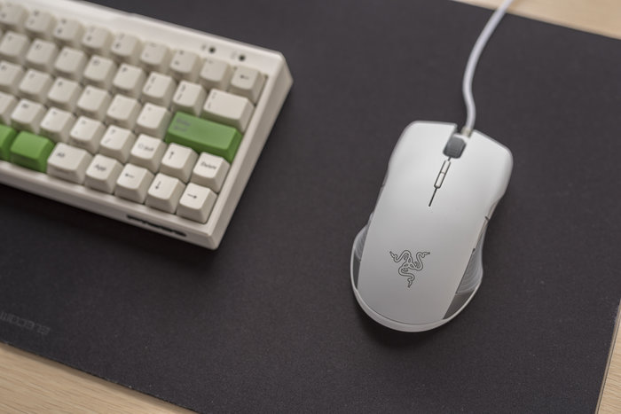 razer锐蝮蛇竞技版灯光,razer锐蝮蛇竞技版怎么调