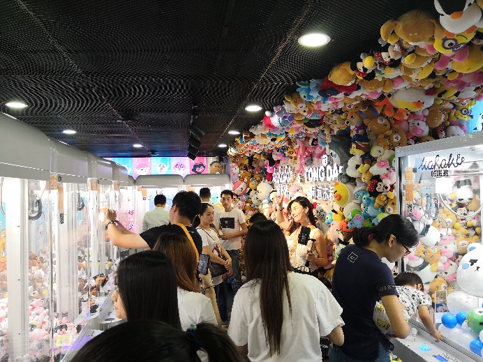 商场网红娃娃机大型,商超娃娃机