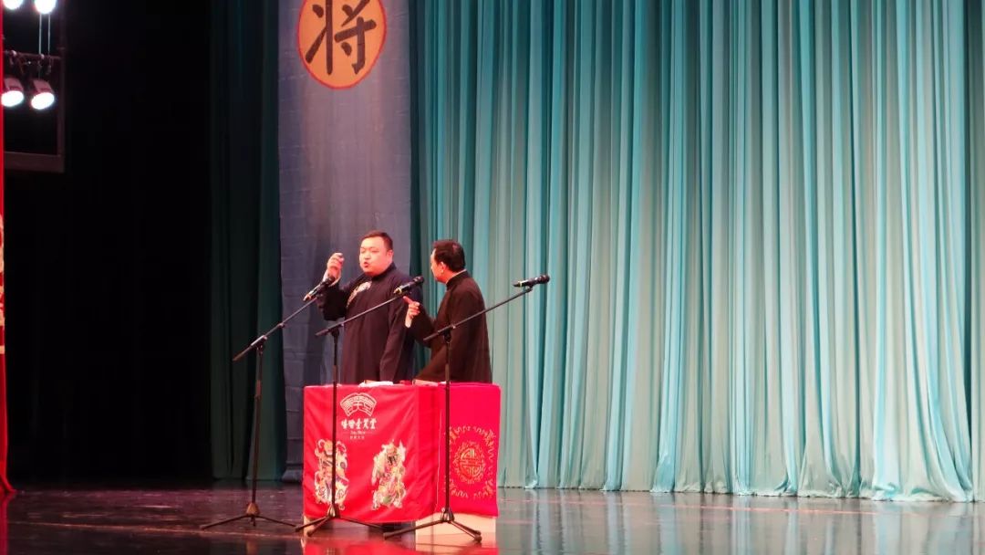 石家庄大剧院人多吗,有多少人去过广州火车站