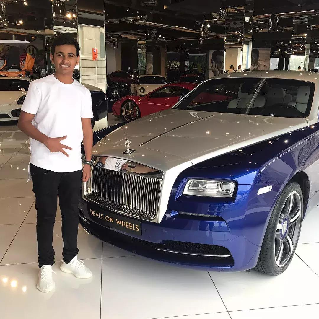 跑车玩出新境界,15岁开的双座跑车