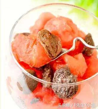 夏季西瓜的正确吃法,西瓜的吃法大全简单又好吃