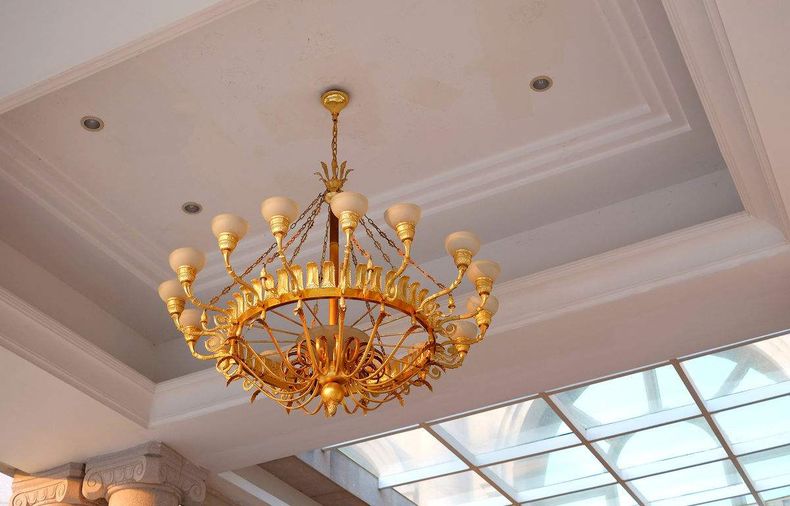 客厅现代轻奢软装风格,现代极简轻奢客厅