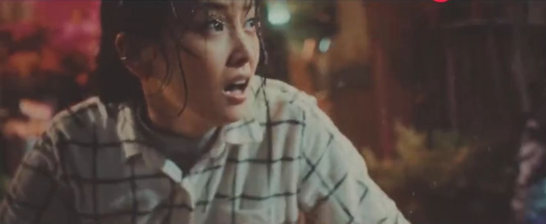 《拳王》真人版创作：八神成为流浪汉，不知火舞被黑社会殴打！