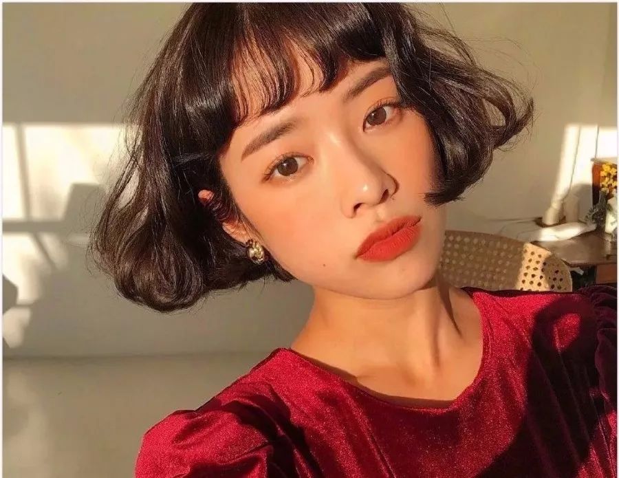 短发剪得太显脸大,短发剪到哪里视觉感更强