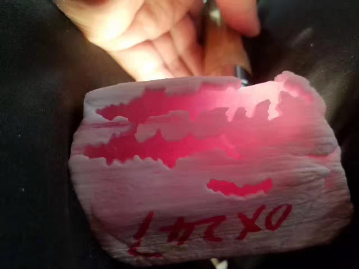 您了解什么是翡翠的种和地吗,翡翠原石怎么样才是最好的