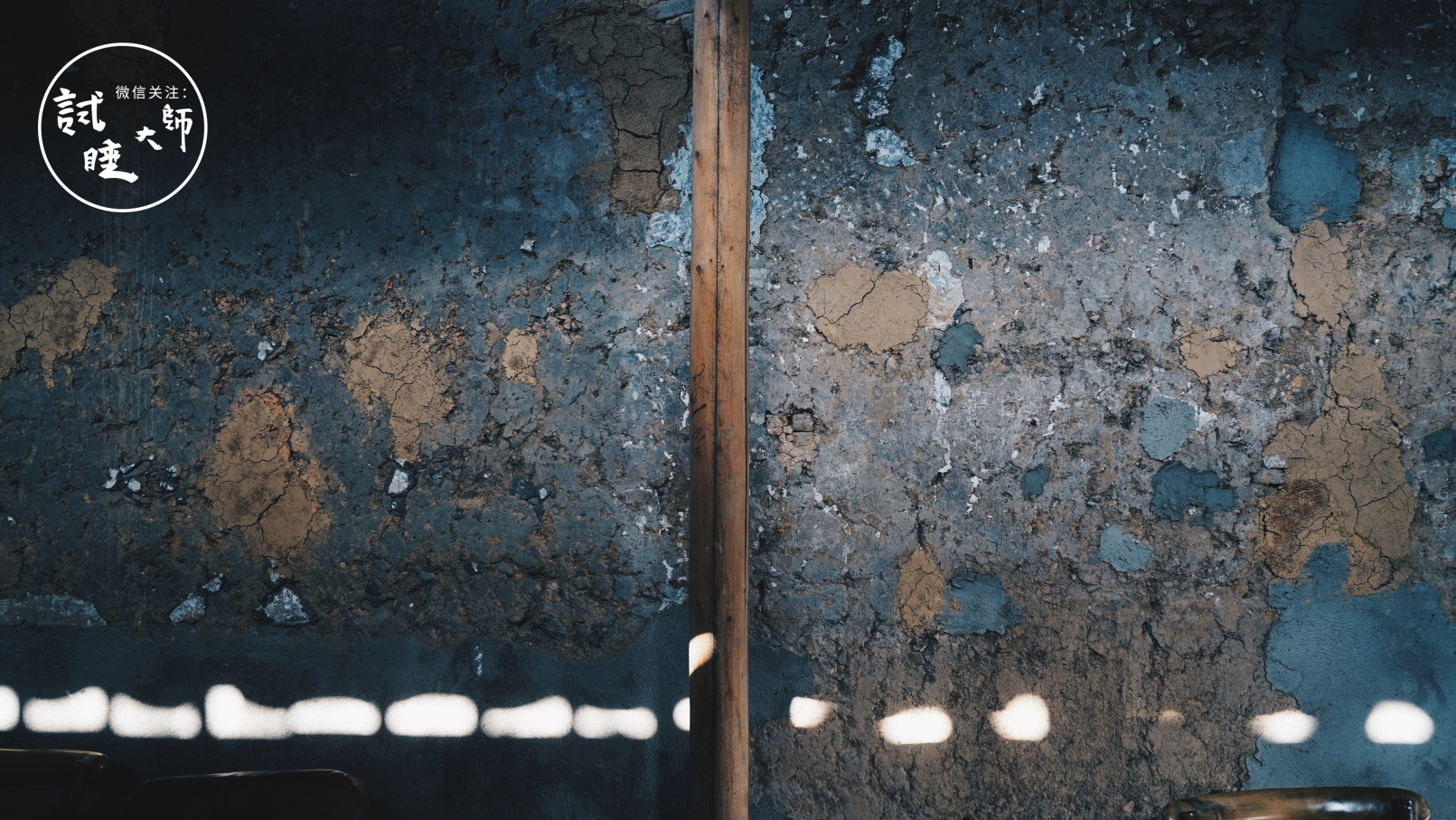 在梯田做成的无边泳池里游泳，私奔去这个隐秘山谷民宿做回野孩子