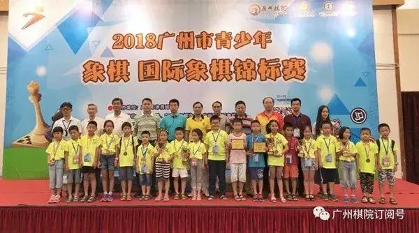 今天，请把朋友圈留给咱黄埔青少年！为你们打Call日夜不分~