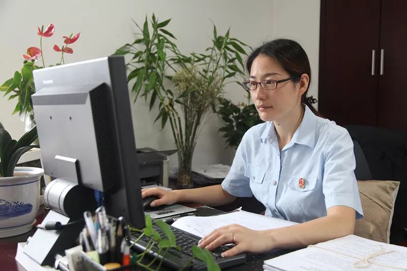 「人物」人民信任的杭法人（一）：吕文红、成文娟