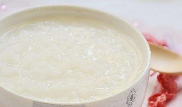 宝宝厌食症状和治疗方法,宝宝厌食症有哪些表现