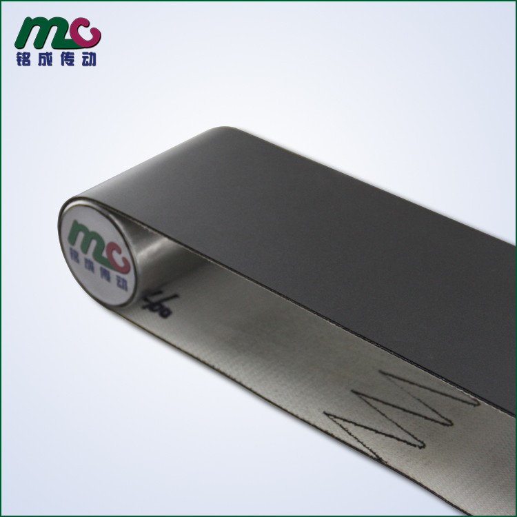 输送带跑偏形式有哪三种,输送带跑偏有什么症状