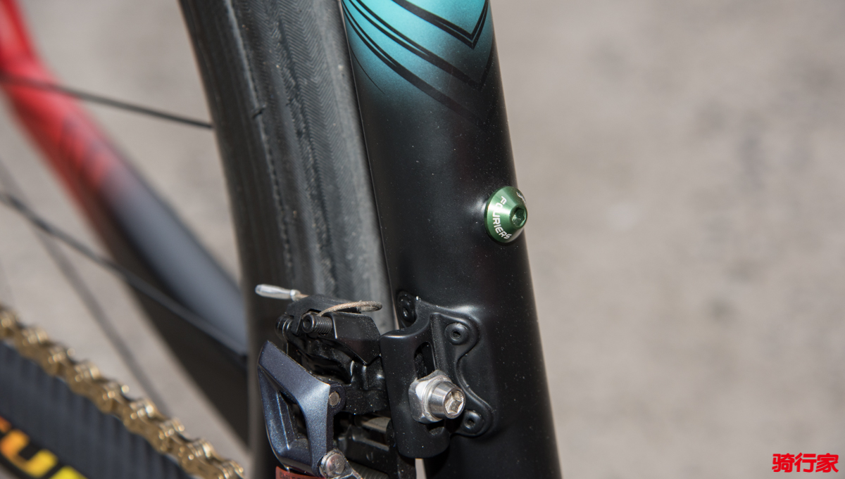 充分自由展示个性的平台——LAMINARATUR