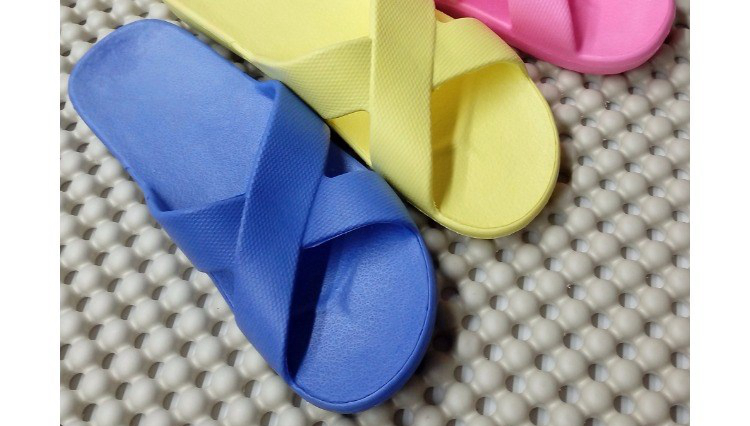 独自旅行25天后,终于总结出9件最适合夏日轻旅行的旅游神器